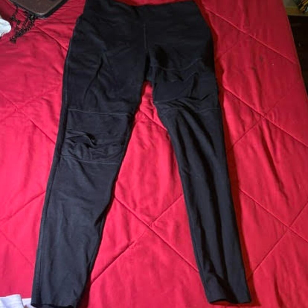🖤 Kohl’s Black Leggings — Comfy, Cute & Supportive 🖤